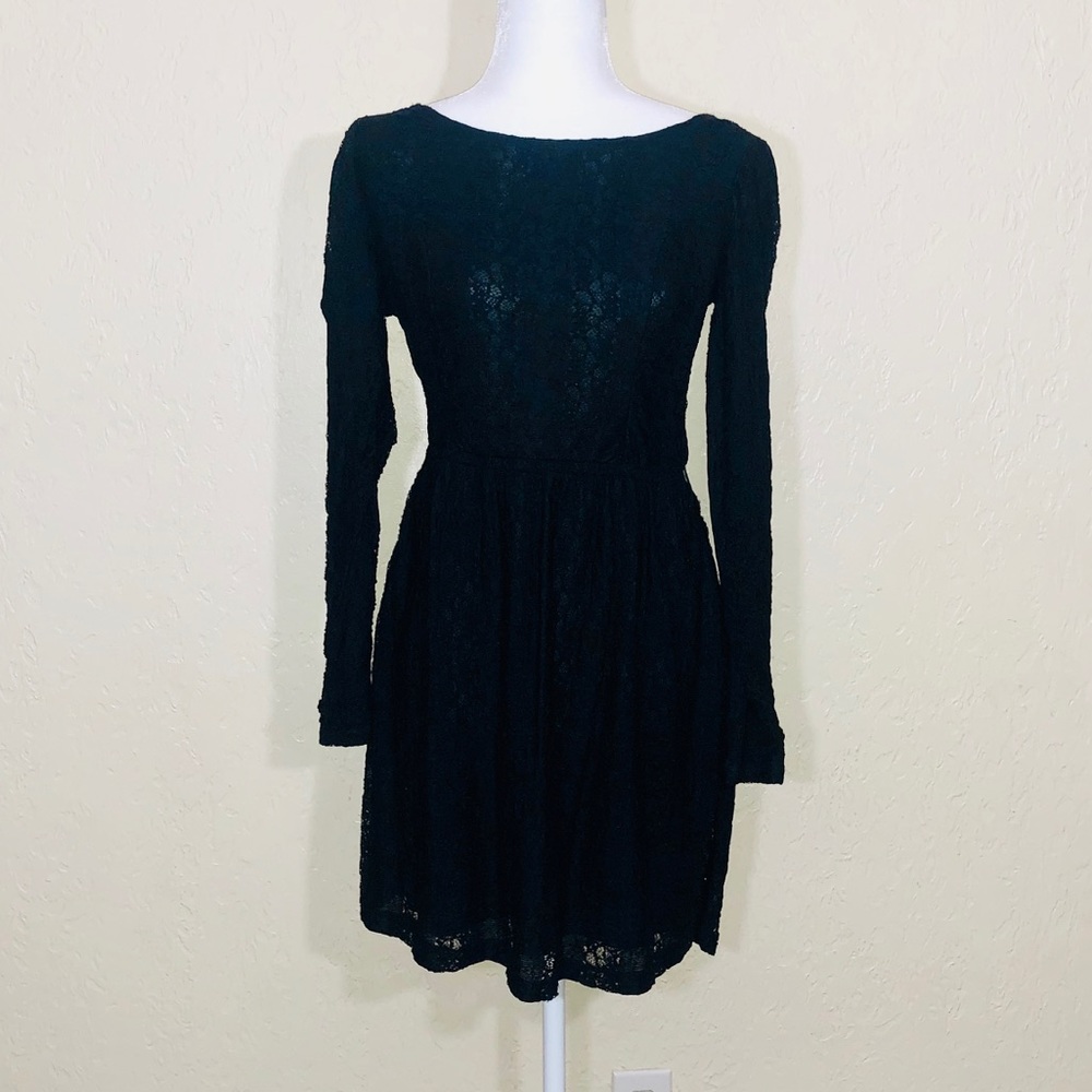 2b bebe Long-Sleeved Dress